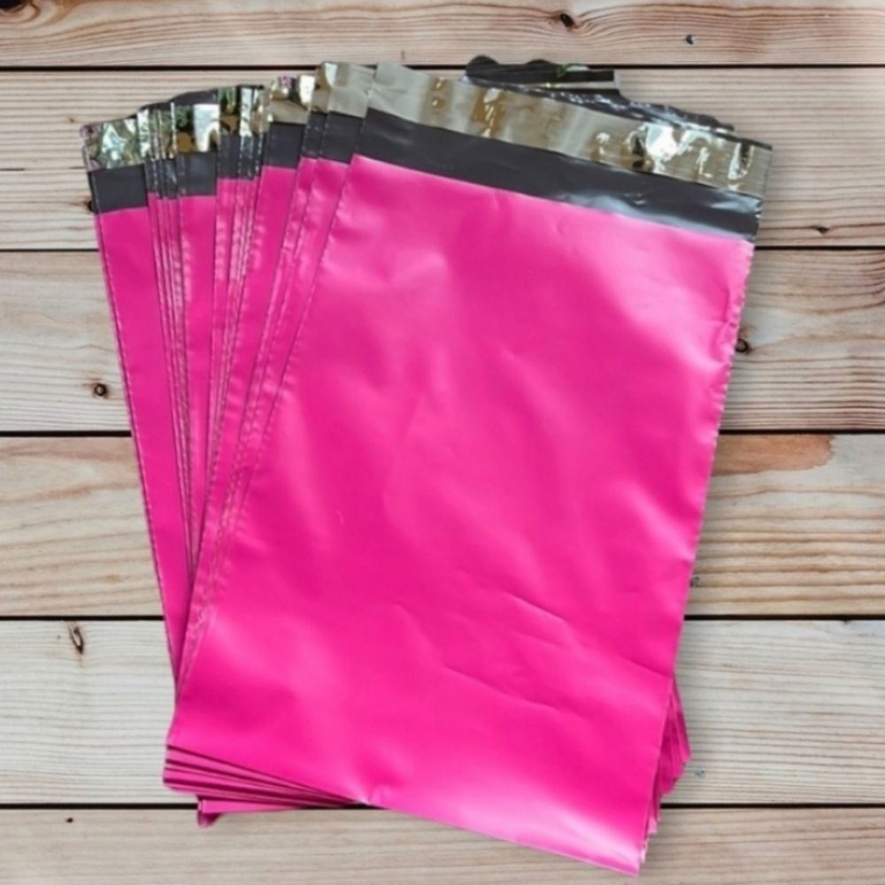 Set of 12 poly mailers 6 x 9 inches, magenta pink